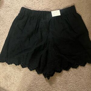 Abercrombie linen blend eyelet pull on shorts